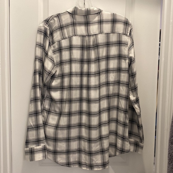 BANANA REPUBLIC Boyfriend Button-Up - Picture 3 of 3